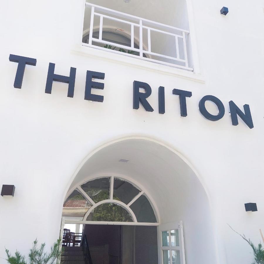 The Riton Hotel Tigaras Экстерьер фото