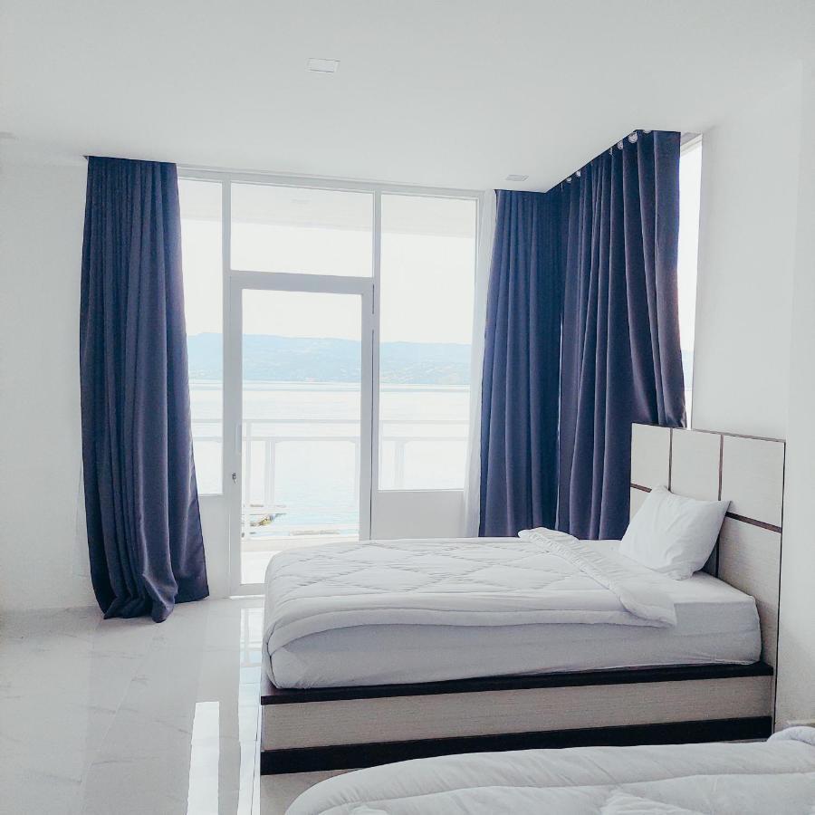 The Riton Hotel Tigaras Экстерьер фото